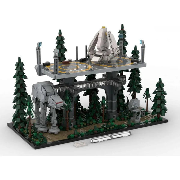 Modbrix 107475 - Imperiale Ankunft auf dem Waldmondauf - 2243 Klemmbausteine