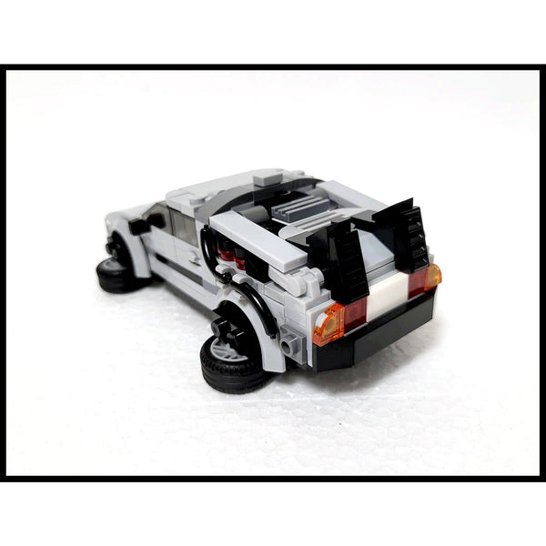 Modbrix 8023 - 1955 Hill Valley Diorama inkl. DMC Zeitmaschine - 368 Klemmbausteine