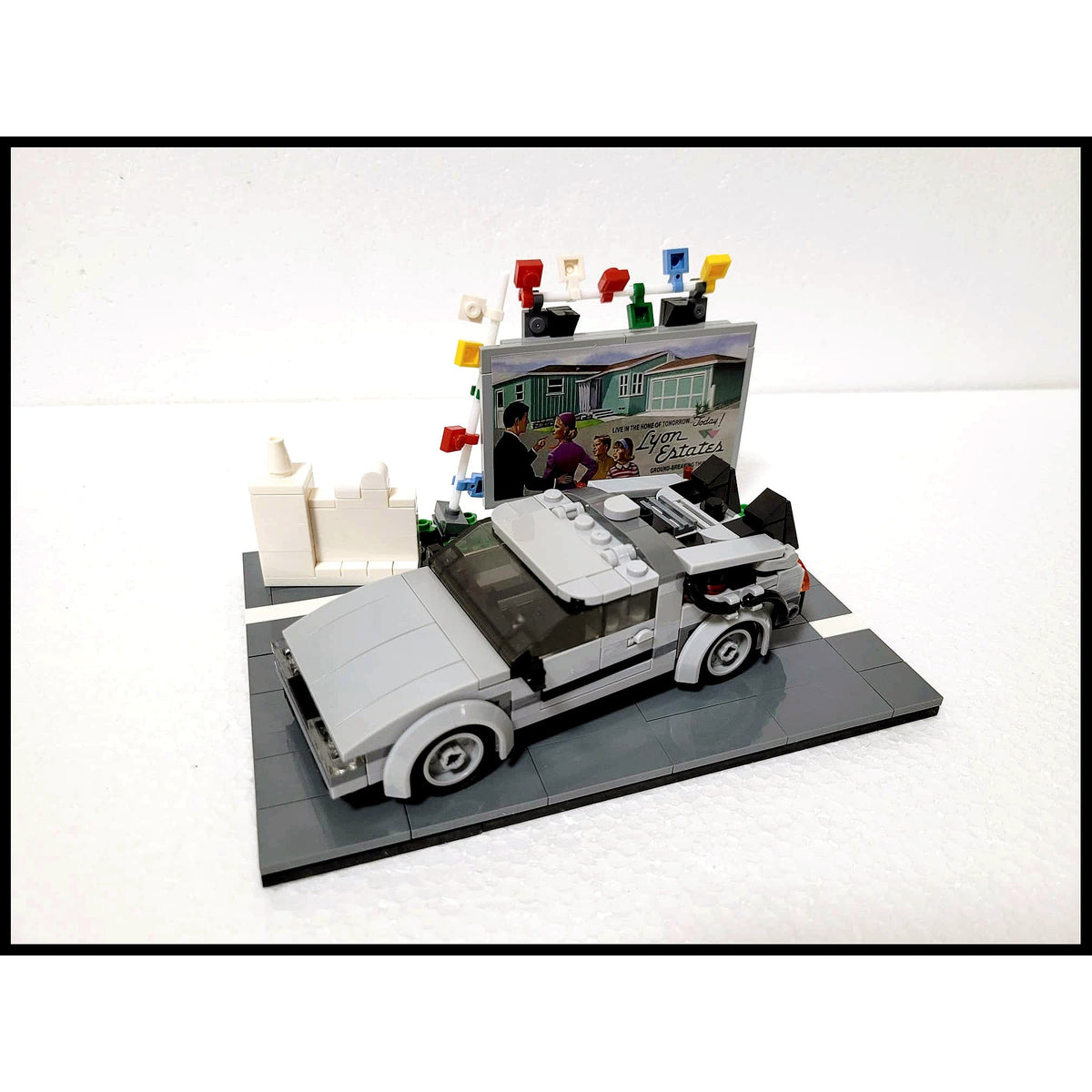 Modbrix 8023 1955 Hill Valley Diorama Inkl DMC Zeitmaschine 368 K modbrix-8023-1955-hill-valley-diorama-inkl-dmc-zeitmaschine-368-k