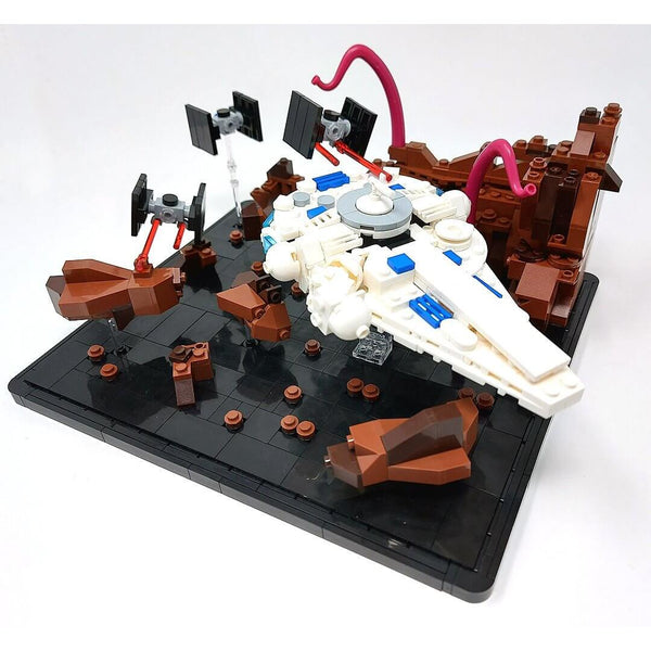 Modbrix 7012 - Kessel Run mit Falke Raumschiff - 711 Bauteile