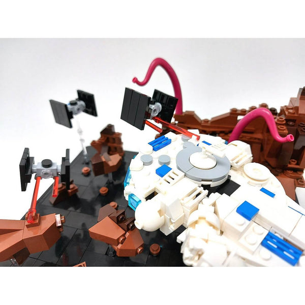 Modbrix 7012 - Kessel Run mit Falke Raumschiff - 711 Bauteile
