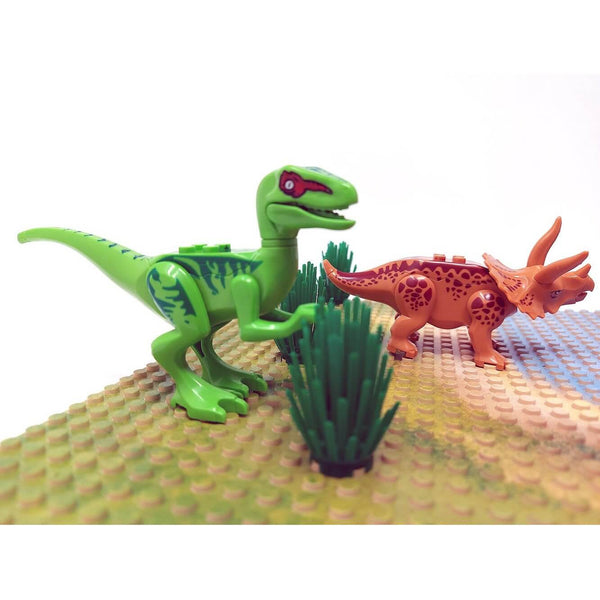 Modbrix 18269002 - Jurassic Diorama Grundplatten mit Dinosaurier Figuren - 84 Klemmbausteine