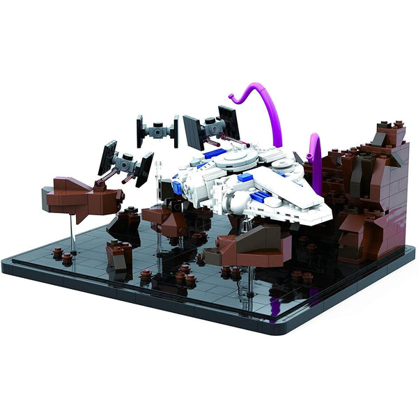 Modbrix 7012 - Kessel Run mit Falke Raumschiff - 711 Bauteile