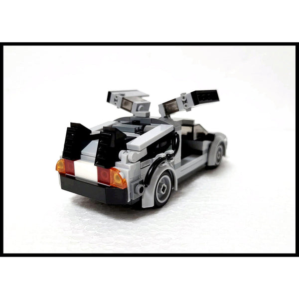 Modbrix 8023 - 1955 Hill Valley Diorama inkl. DMC Zeitmaschine - 368 Klemmbausteine