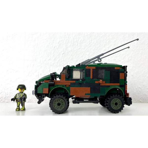 Modbrix 9080 - Bundeswehr Fahrzeug ATF Dingo ink. Soldat Figur - 278 Klemmbausteine
