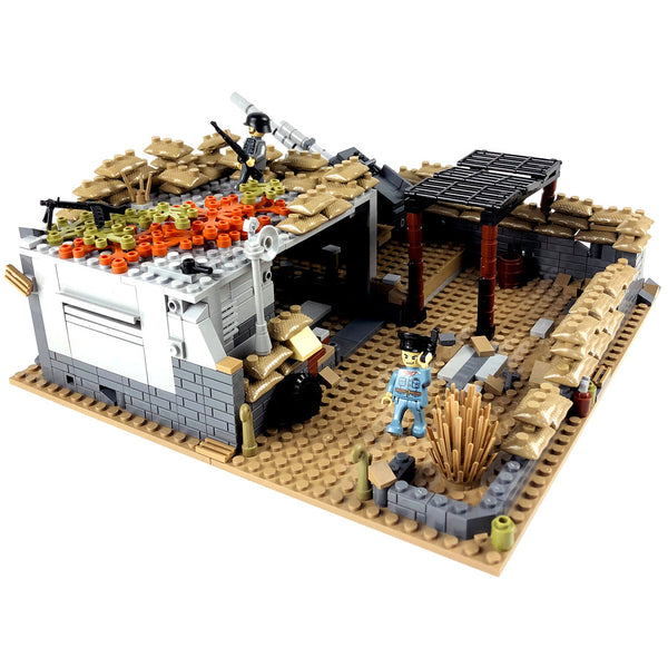 Modbrix 9082 - Atlantikwall WW2 Flak Bunker mit 8.8 Kanone, MG Nest, Sandsäcke - 735 Klemmbausteine